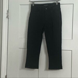 Judy Blue Dark Black Denim capri jeans